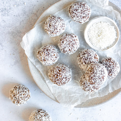 No-bake Coconut Energy Balls 